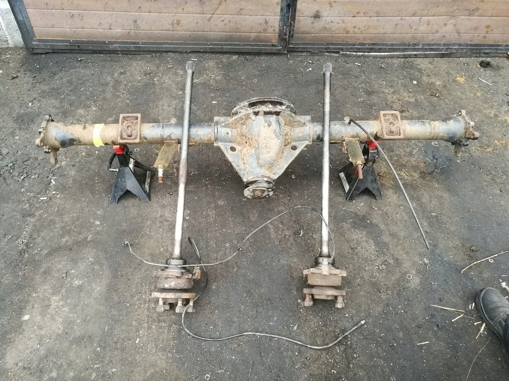 фото №11, Корпус мост балка моста iveco daily 06-11 35s