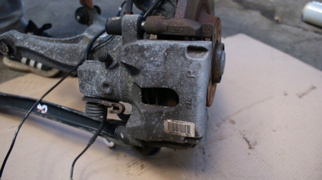 фото №4, Citroen c5iii x7 поворотный кулак подвеска правый задняя