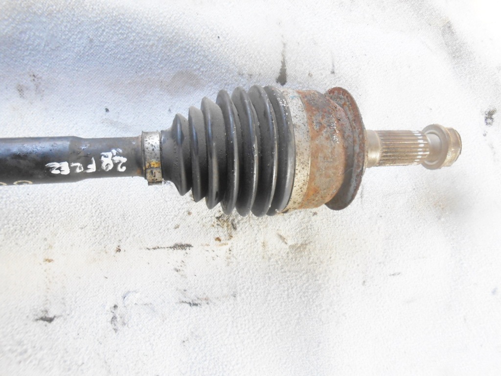 фото №2, Fiat sedici 4x4 1,9 jtd приводной вал правая перед 28 фреза