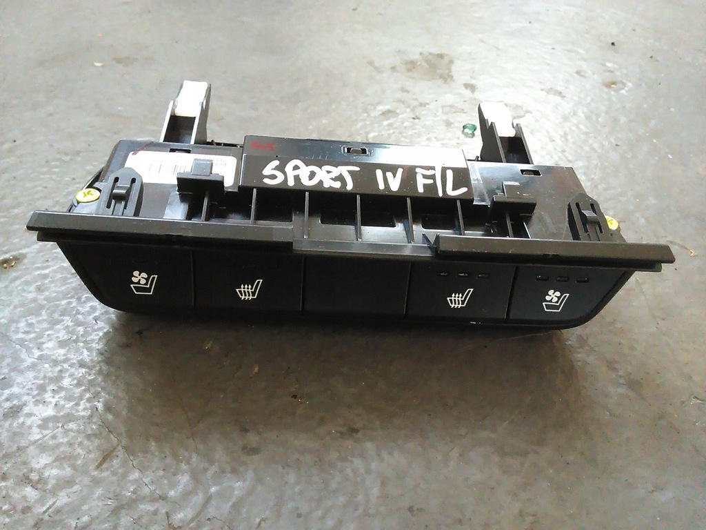 фото №1, Kia sportage iv lift 2018- панель перемикач сидіння