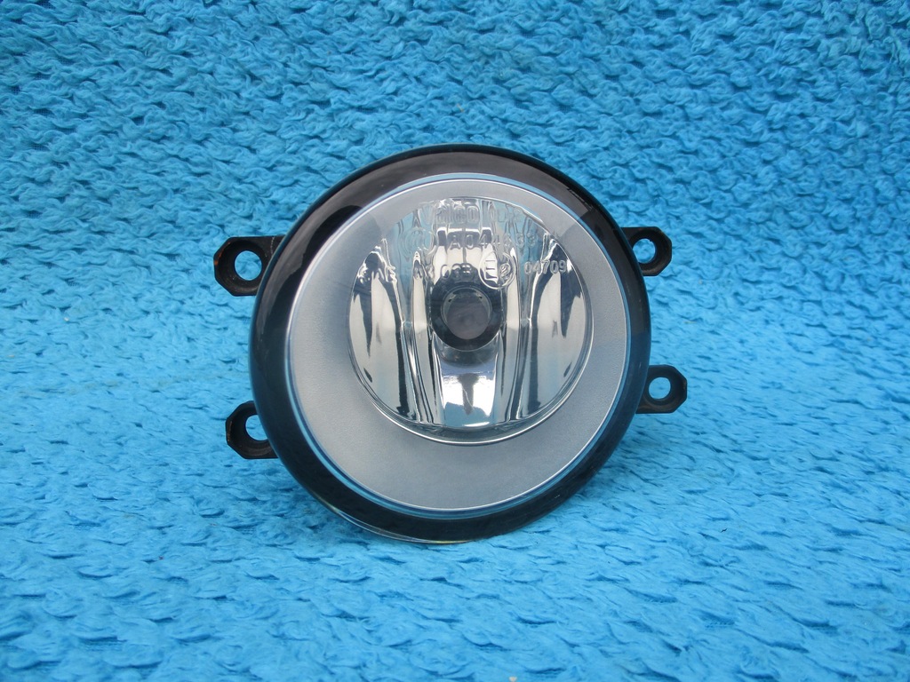 фото №1, Avensis t27 aygo yaris протитуманна фара лівий оригінал повний!