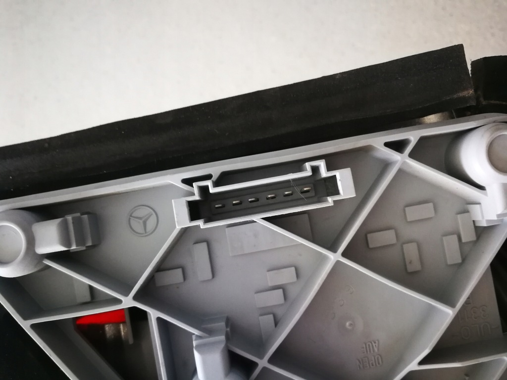 фото №7, Mercedes w203 лампа задняя правая sedan