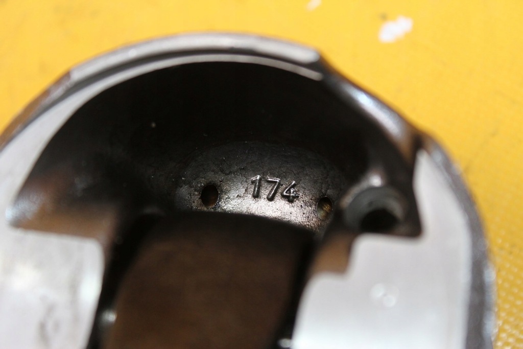 фото №8, Поршни поршень шатун шатун q7 3.0 tdi bug 059aa