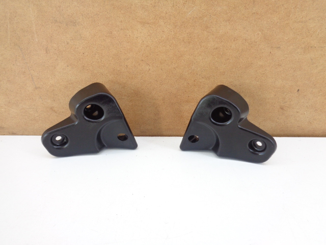 фото №1, Land rover evoque кронштейн бампера задняя правое