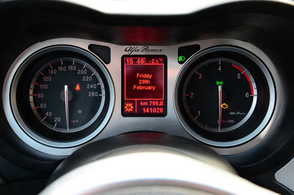 фото №2, Alfa romeo 159 - накладка спідометра model 2