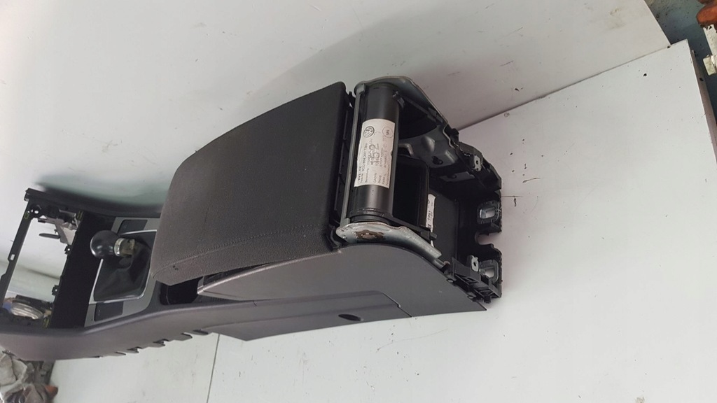 фото №6, Туннель средний vw passat b6 подлокотник