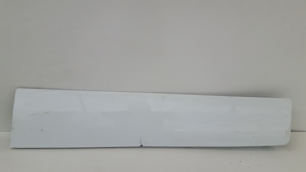 фото №1, Kuga titanium молдинг боковая дверь правая перед