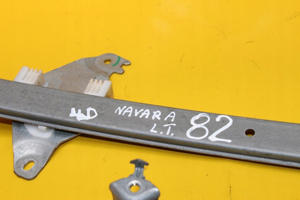 фото №10, Механизм стекло левый задняя navara d40 2.5 dci